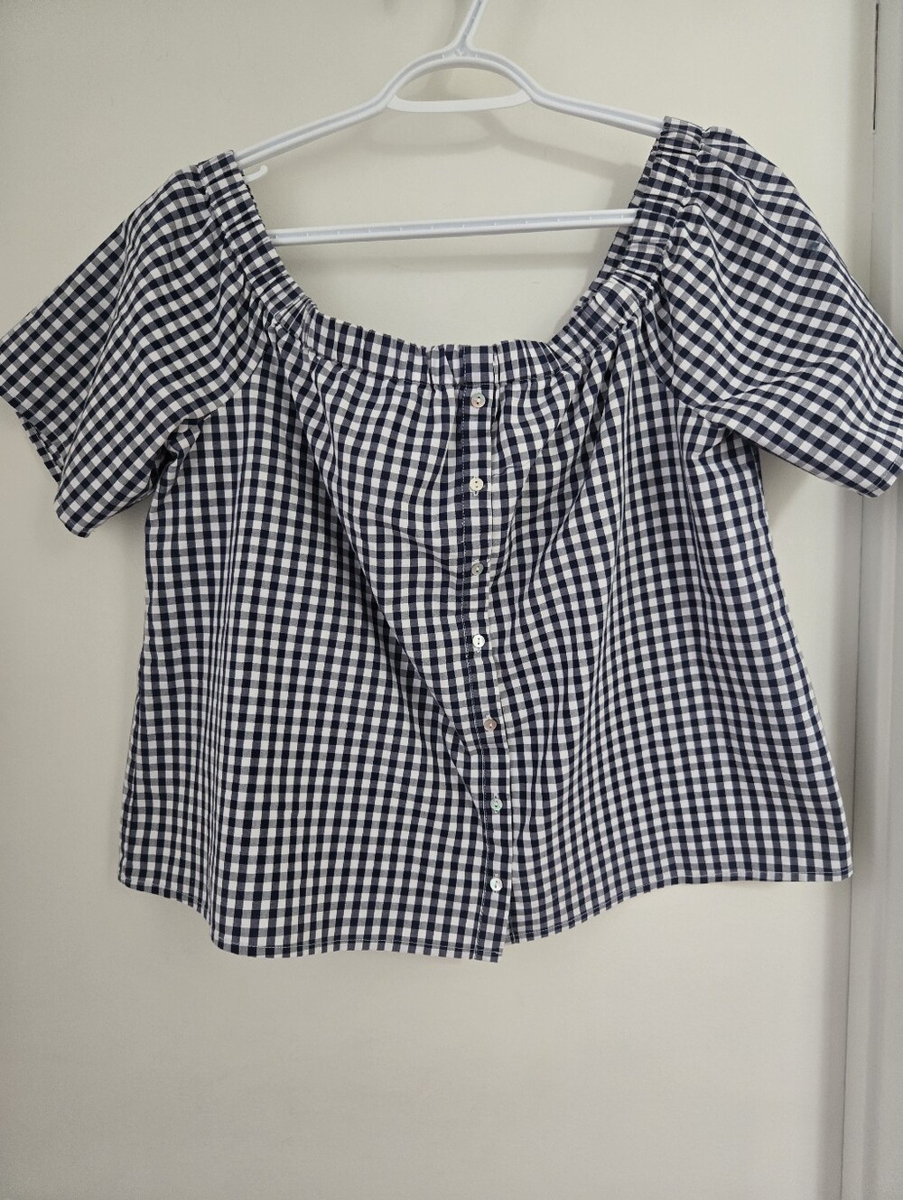Ladies Gingham Off-Shoulder Button-Up Top - L